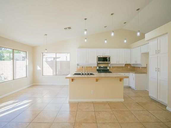 2nd image of 17312 N Kimberly Way