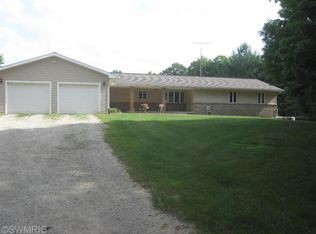 8793 Card Rd, Reading, MI 49274