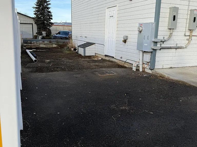 702 S 48th Ave — Photo 19