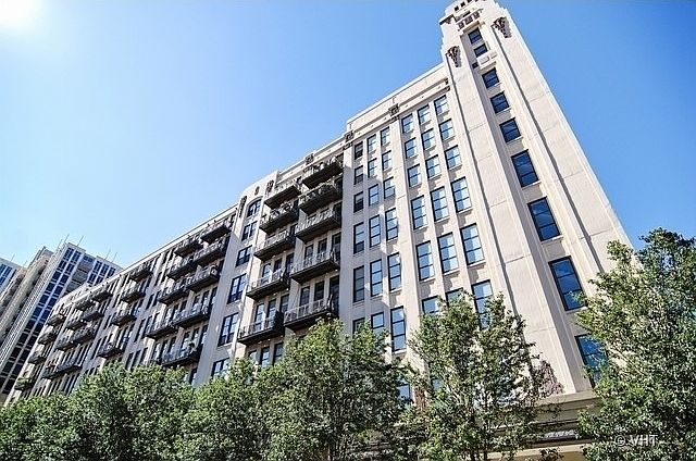 1st image of 758 N Larrabee St APT 407