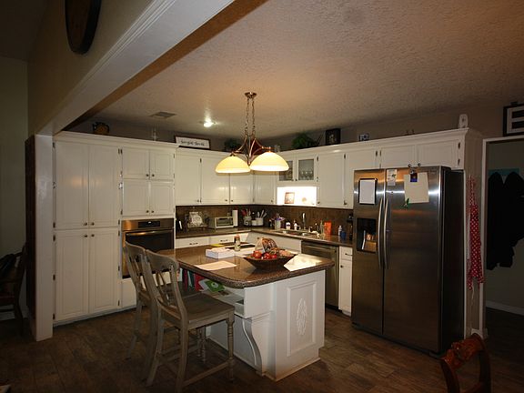 2nd image of 207 Deerwood Ln
