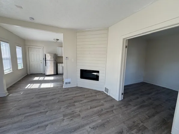 2829 E 116th St #Up, Cleveland, OH 44120