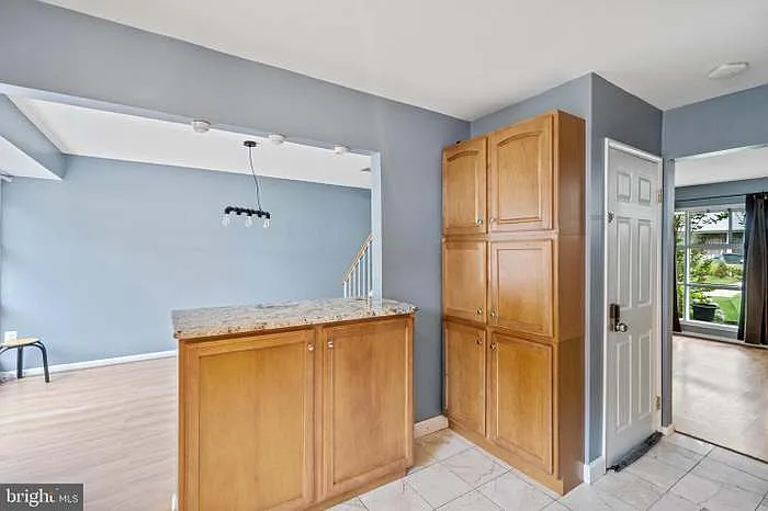 4735 Parkman Ct — Photo 16