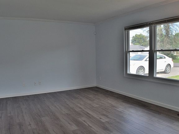 Living Room Gas furnace and water heater - Gas dryer hook-up - All public utilities - Cable internet service also available