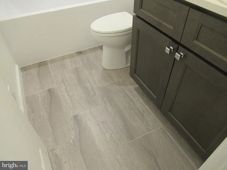 5707 Independence Cir — Photo 18
