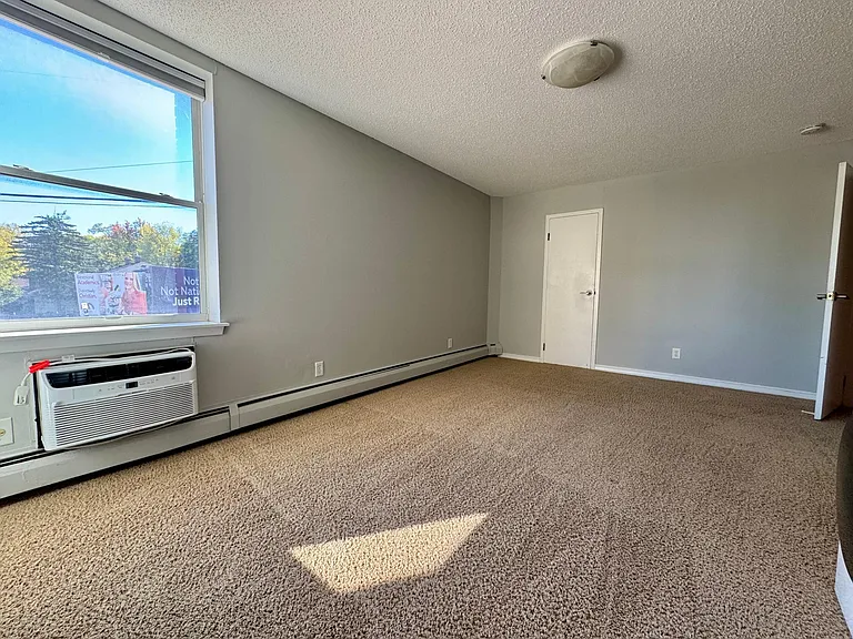 3150 Excelsior Blvd #211 — Photo 16