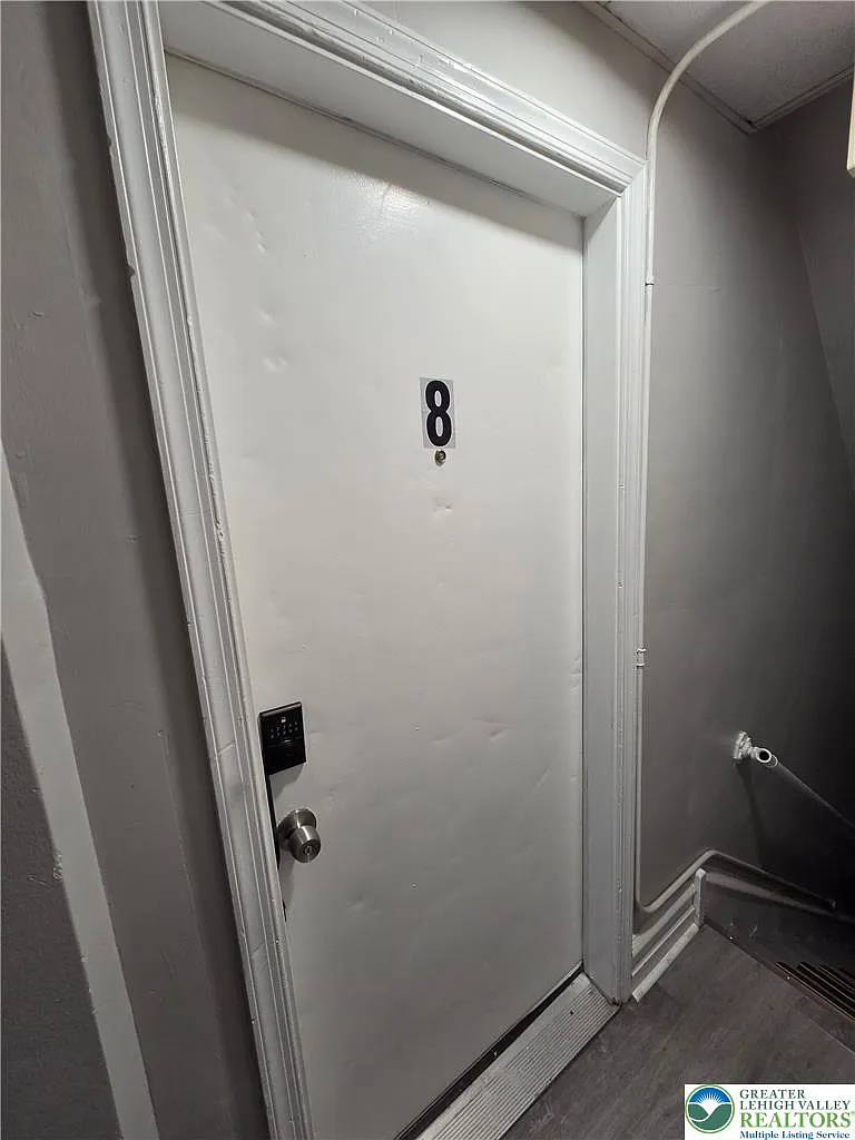 1 bed, 600 sqft, $1,300 — Photo 3