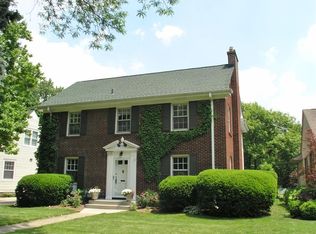 529 S Spring Ave, La Grange, IL 60525