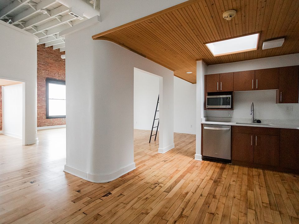 1st image of 1363 E Fisher Fwy APT 2