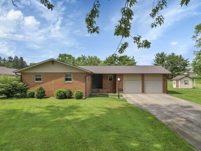 694 Carpico Dr NE, Lancaster, OH, 43130