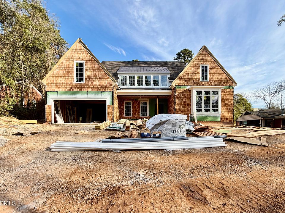 1st image of 3448 Leonard St