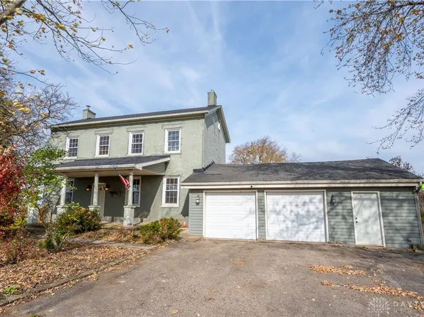 9846 Quaker Trace Rd, Camden, OH 45311