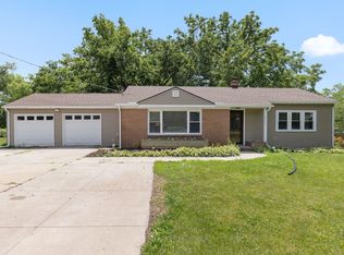 2419 Sandy Hollow Rd, Rockford, IL 61109