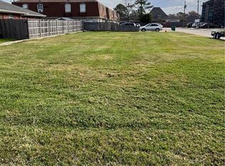 3701 Ridgelake Dr, Metairie, LA 70002