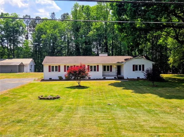 768 Biscoe Rd, Troy, NC 27371