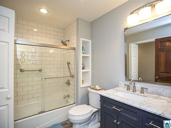4th image of 752 Woodridge Trl