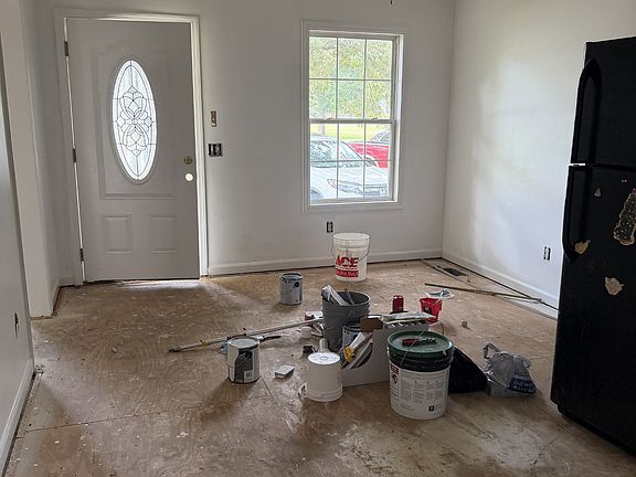4th image of 220 Bonnie Dr
