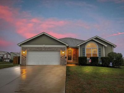 16209 Margie Ln, Basehor, KS, 66007