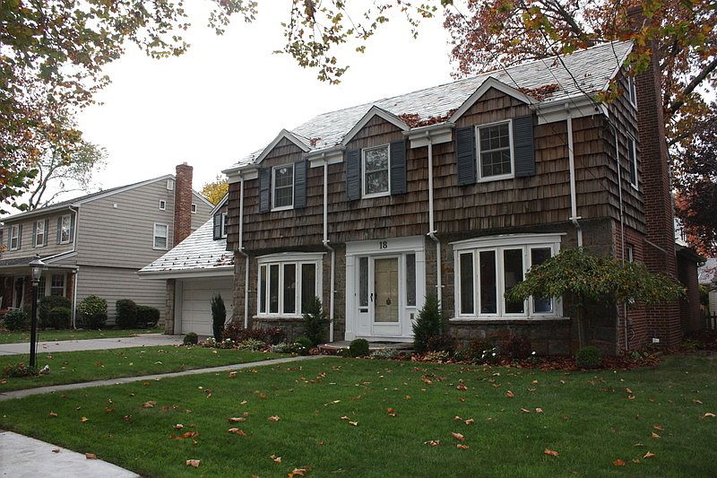1st image of 18 Heyward Ln
