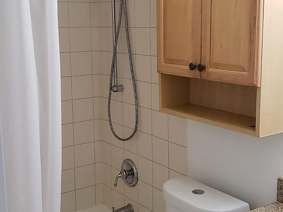 4th image of 50 Antilla Ave APT 5