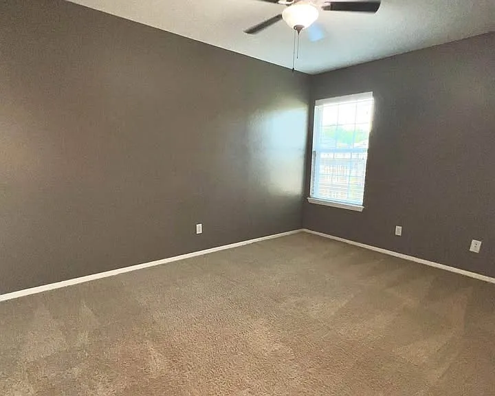 302 Willowbrook Ln — Photo 14