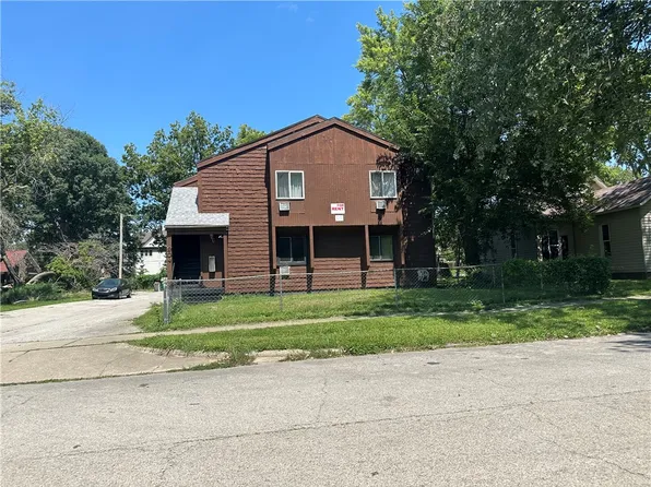 904 W Macon St, Decatur, IL 62522