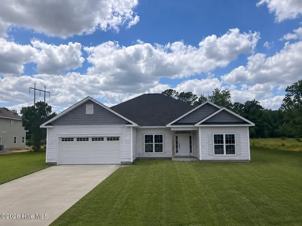 276 Eastwood Drive, Wallace, NC 28466