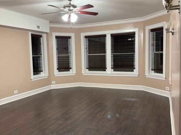 5722 N Richmond St APT 2