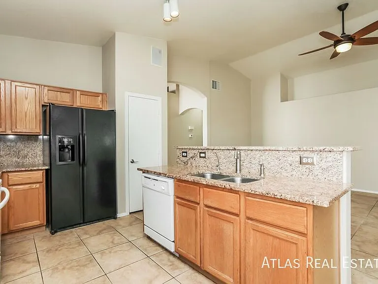 9005 N Silver Moon Way — Photo 6