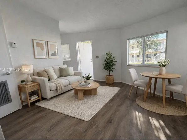 251 Hibiscus Dr #2, Miami, FL 33166