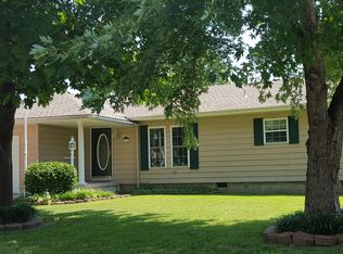 205 N Ohio St, Coffeyville, KS 67337