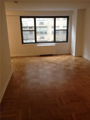 Rented by Kian Realty | media 27