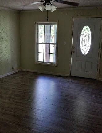 5th image of 2233 East Ave
