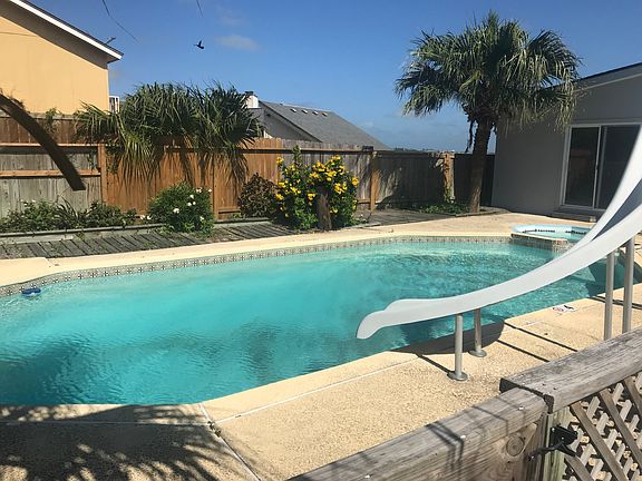 4th image of 906 Sea Breeze Ln