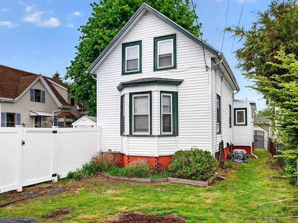 29 Bacheller St, Lynn, MA 01904