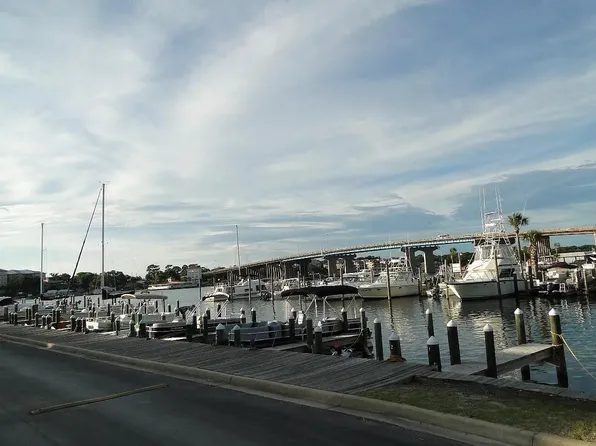 228 Amberjack Dr Unit 32, Fort Walton Beach, FL 32548