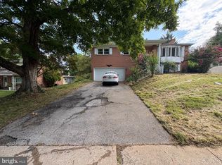 2575 Cambridge Rd, York, PA 17402