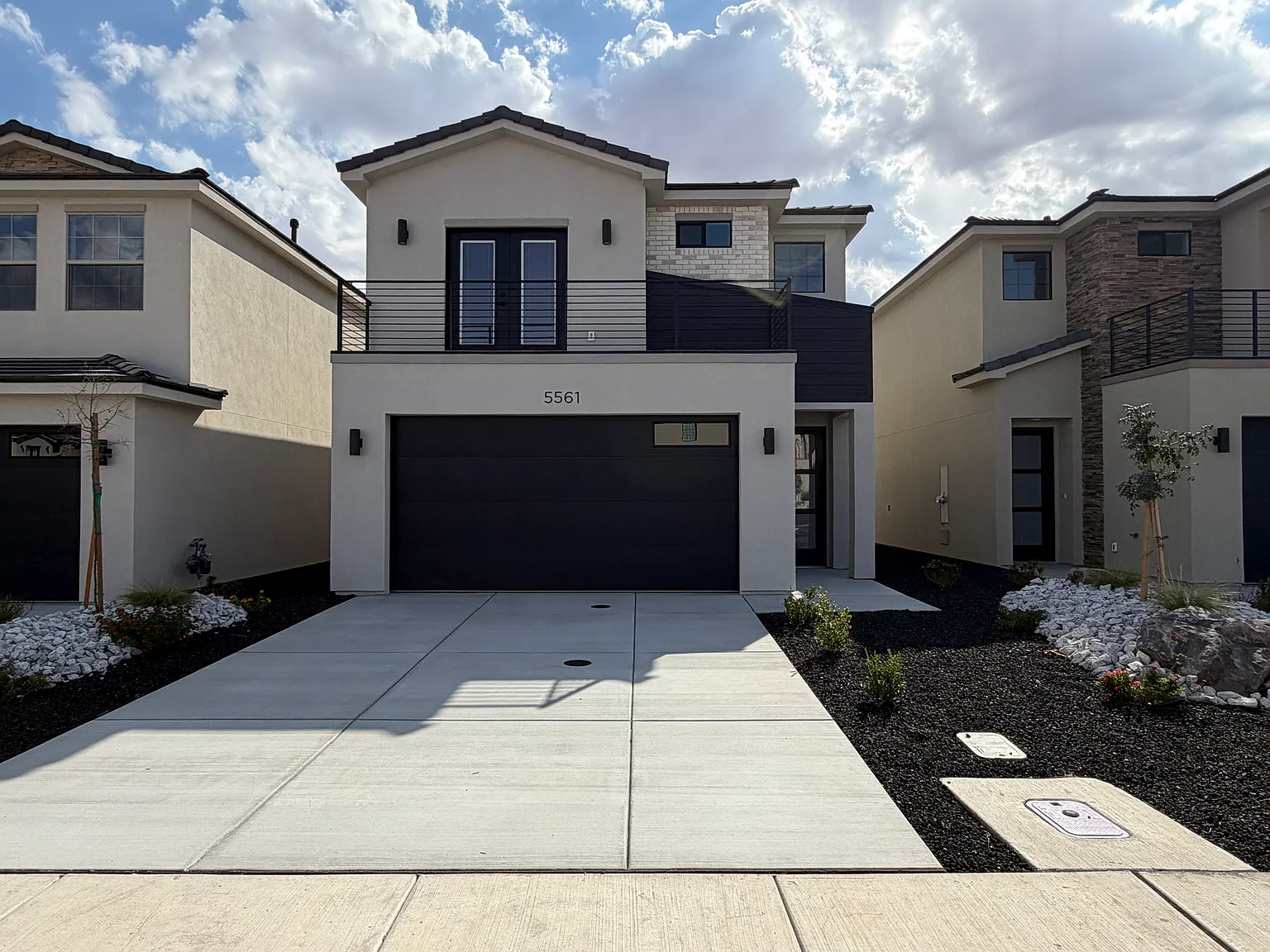 3 bed, 2.5 bath, 1596 sqft, $2,200 — Photo 1