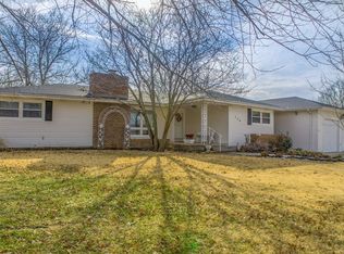 726 Fairway Ln, Fort Scott, KS 66701
