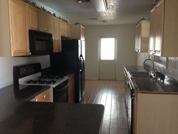 4th image of 124 N 35th St