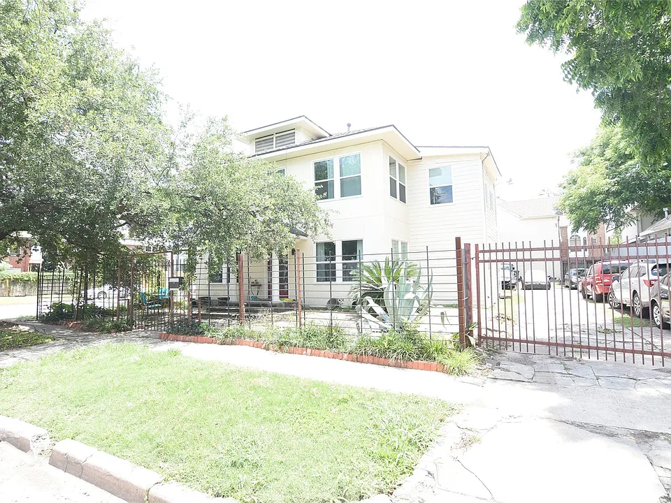 2603 Stanford St #1