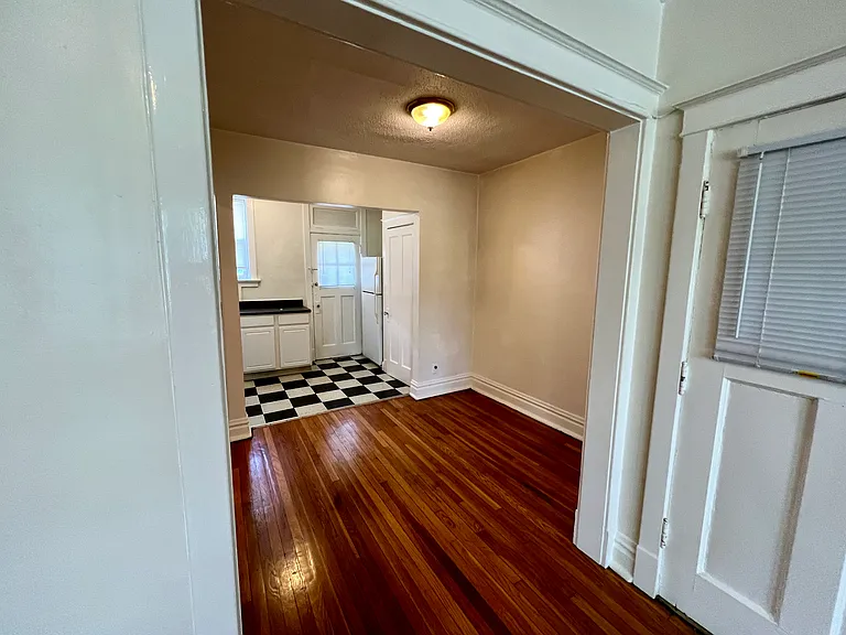 2429 Sutton Blvd #1S — Photo 7