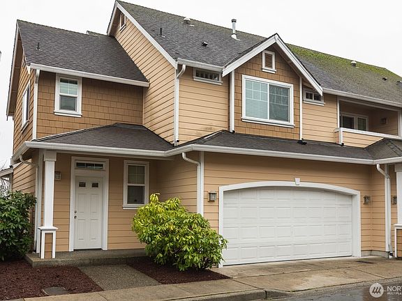 3rd image of 4010 NE 3rd Court