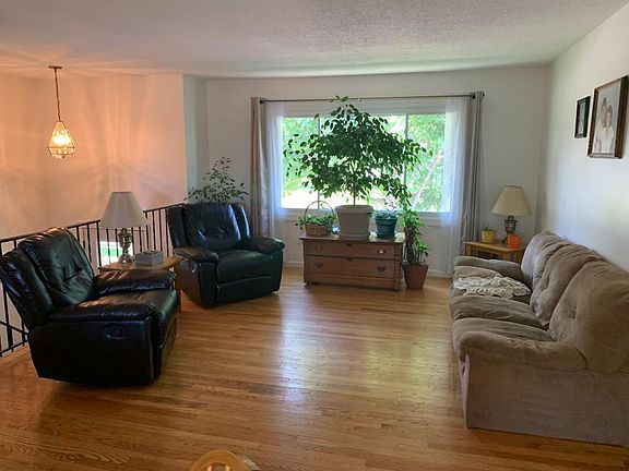 2nd image of 1204 41st St NW