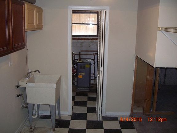 3rd image of 5729 Edge Lake Dr #S