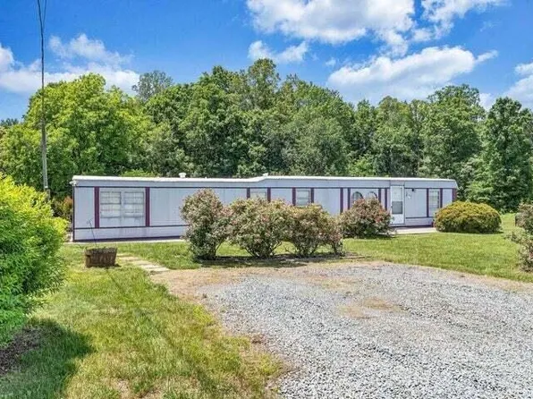 653 Jubal Early Hwy, Wirtz, VA 24184