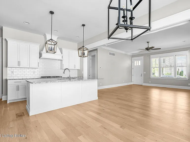 6204 Moonseed St — Photo 18