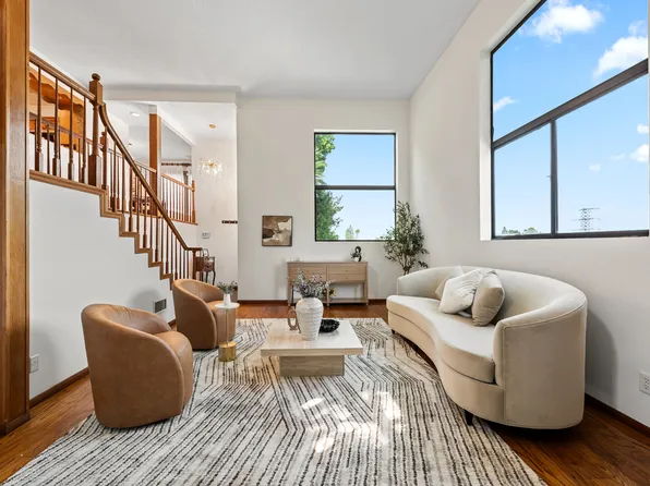 (undisclosed Address), Los Angeles, CA 90039