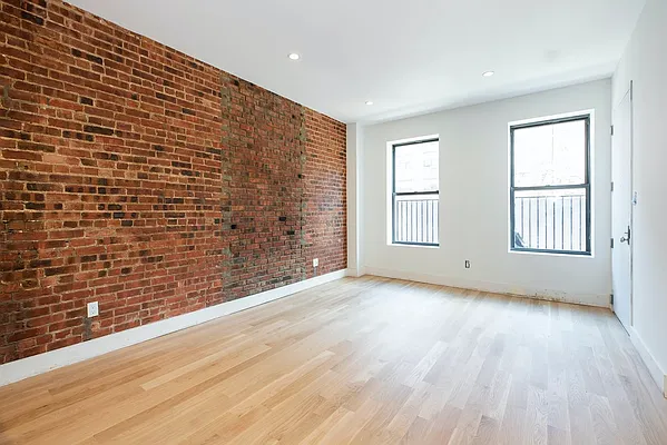 Rented by Bold New York | media 25