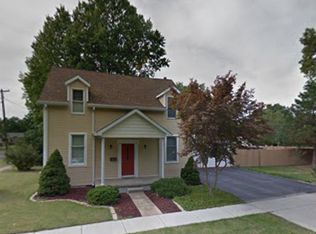 901 N Clinton St, Breese, IL 62230